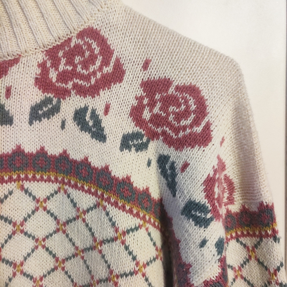 ๐นSOLD๐น๐ฆ VINTAGE Grandma Mock Neck Knit Sweater - Picture 4 of 7